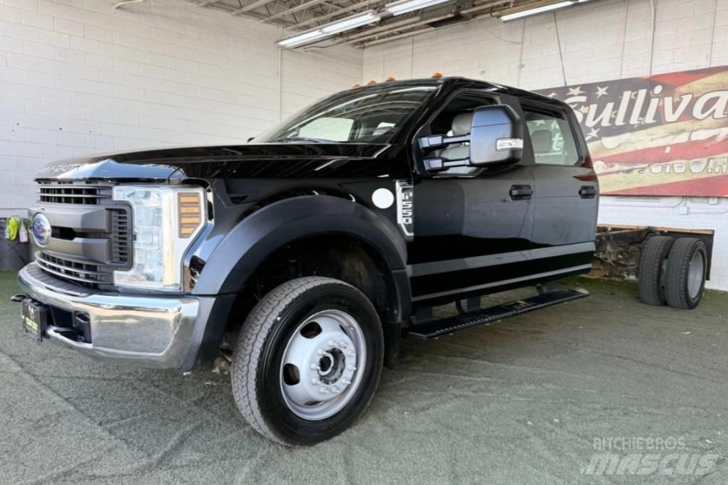 Ford F 550 XL SD キャブ付きシャーシ
