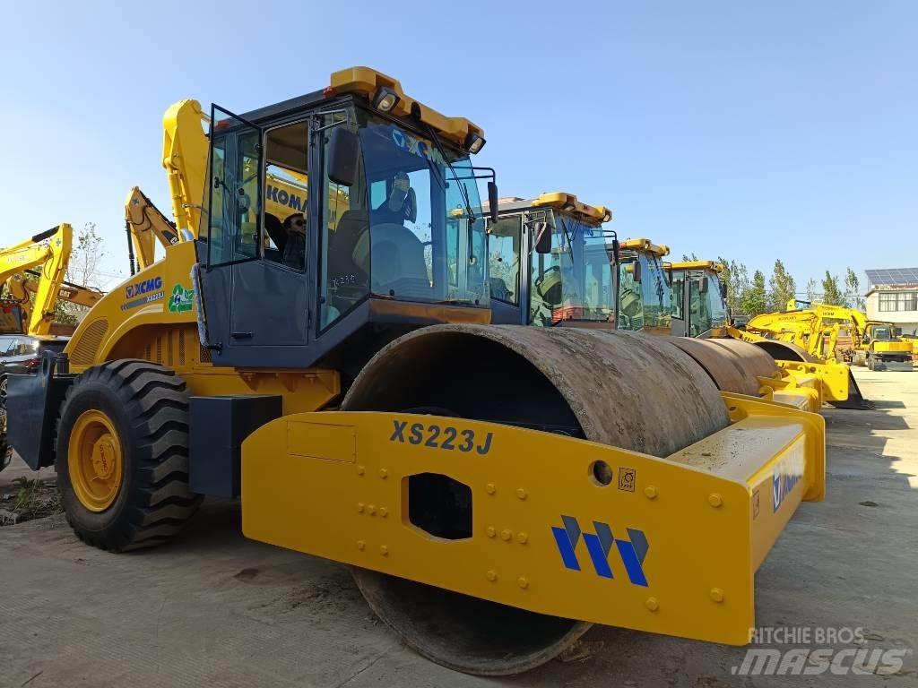 XCMG XS 223 J 振動ローラ