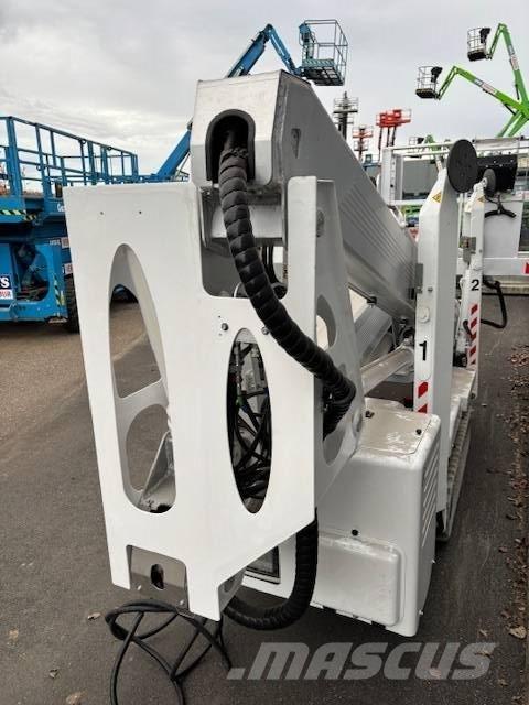 Multitel SMX 210 ブームリフト　屈伸型