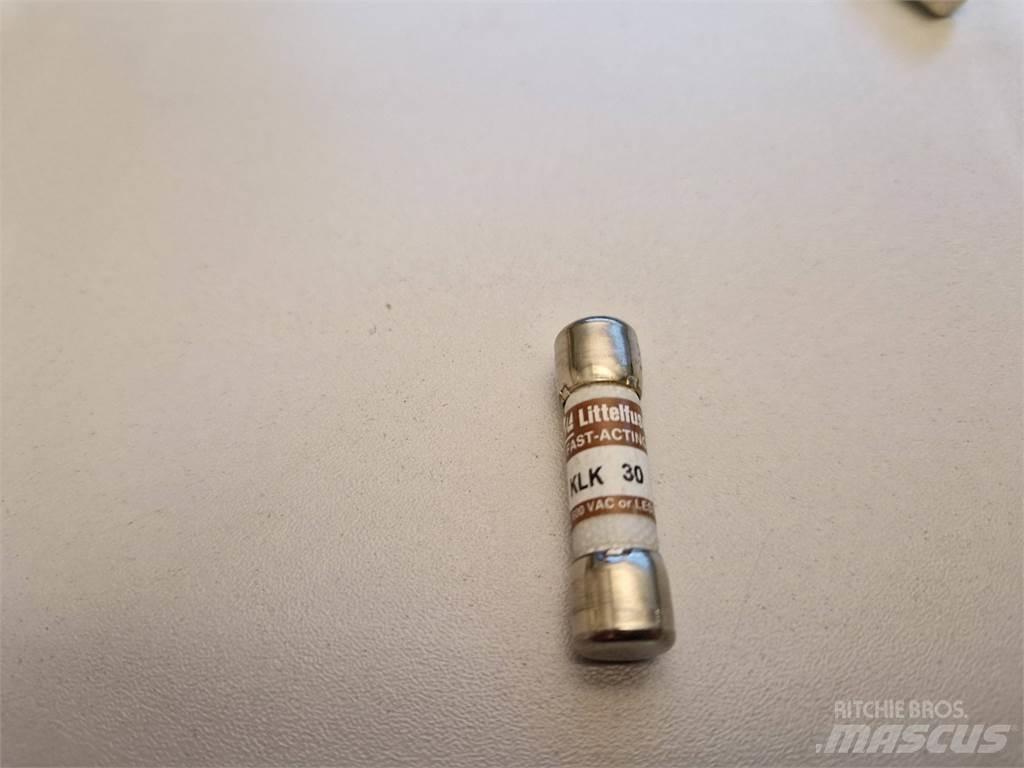 Rottne 062-0245 電子機器