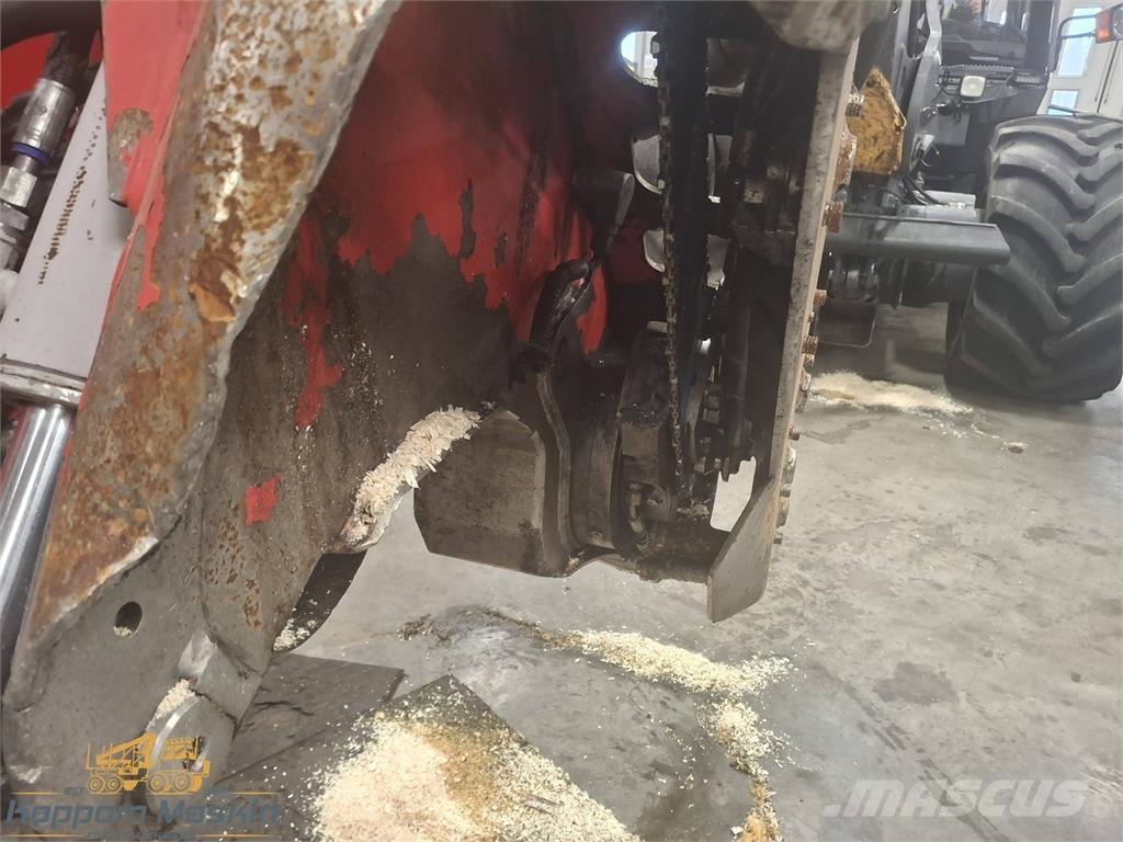 Log Max 3000T ハーベスタヘッド