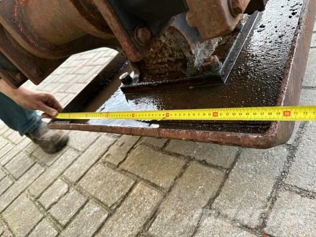 Ho-pac 4600 振動式パイルドライバー