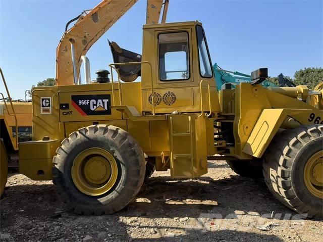 CAT 966 F ホイールローダー・タイヤショベル