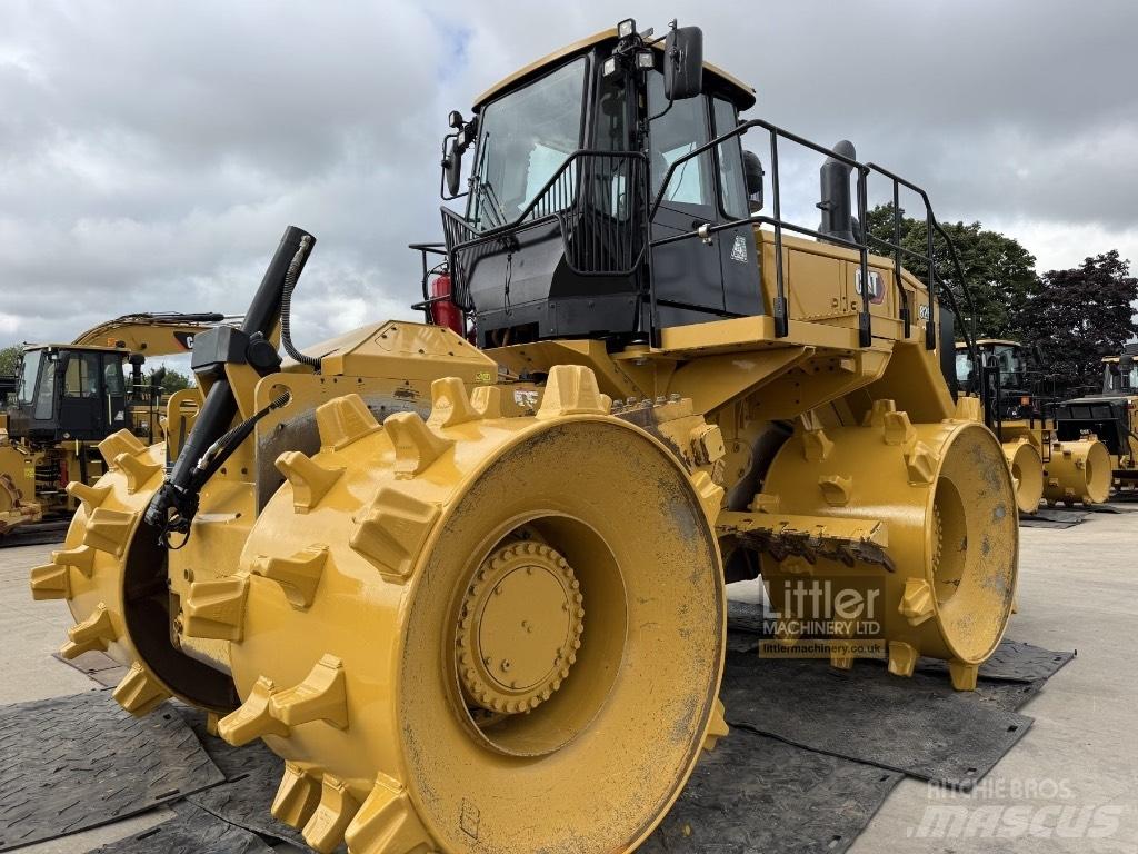 CAT 826 K 廃棄物コンパクター