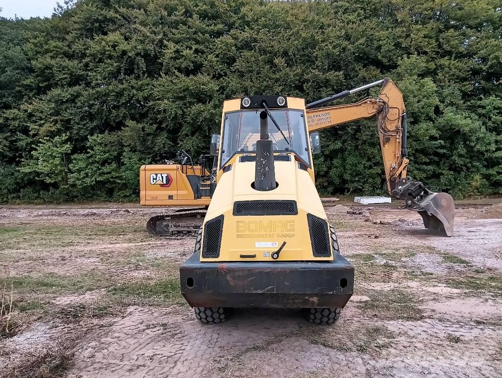Bomag 177 D4 振動ローラ