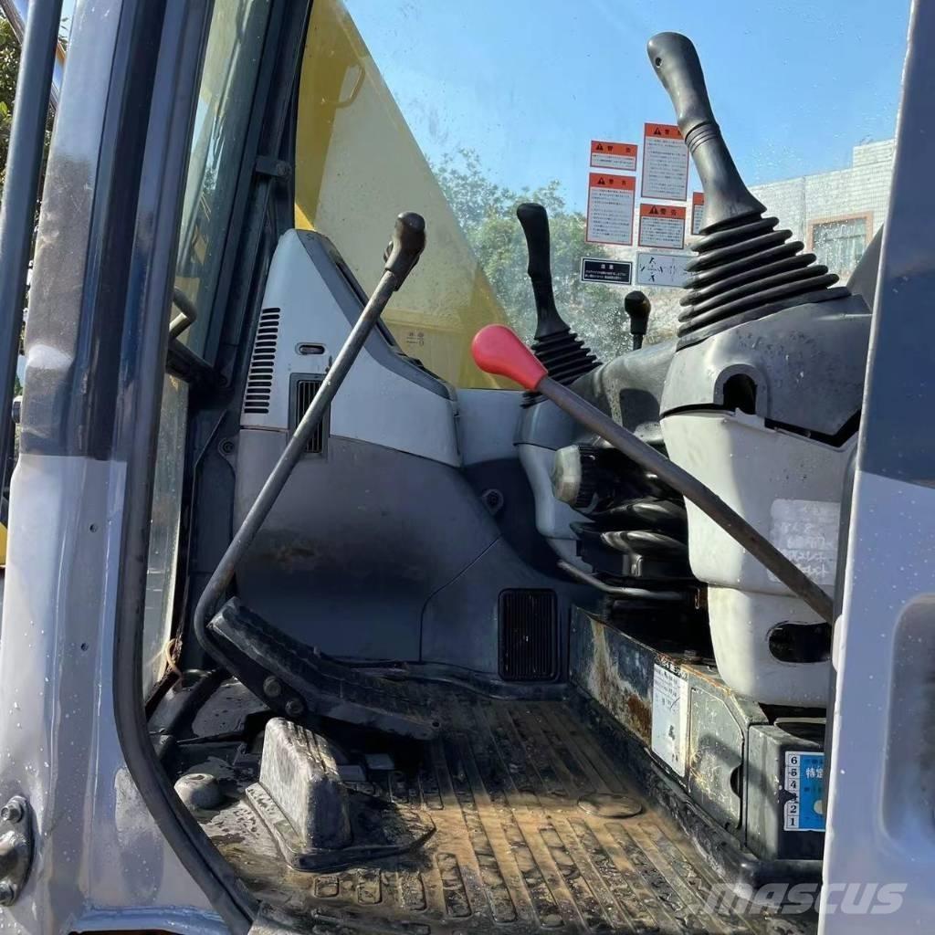 Komatsu PC 78 US ミニ油圧ショベル 7t以下（ミニユンボ・ミニディガー）