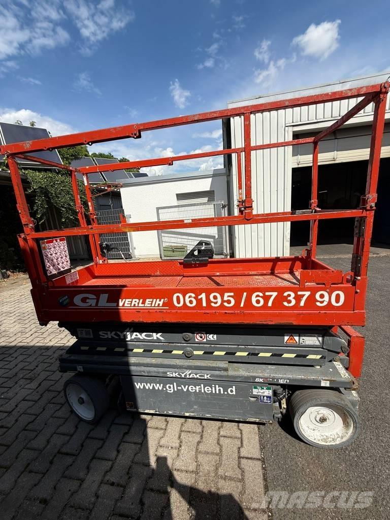 SkyJack SJ 3220 シザースリフト