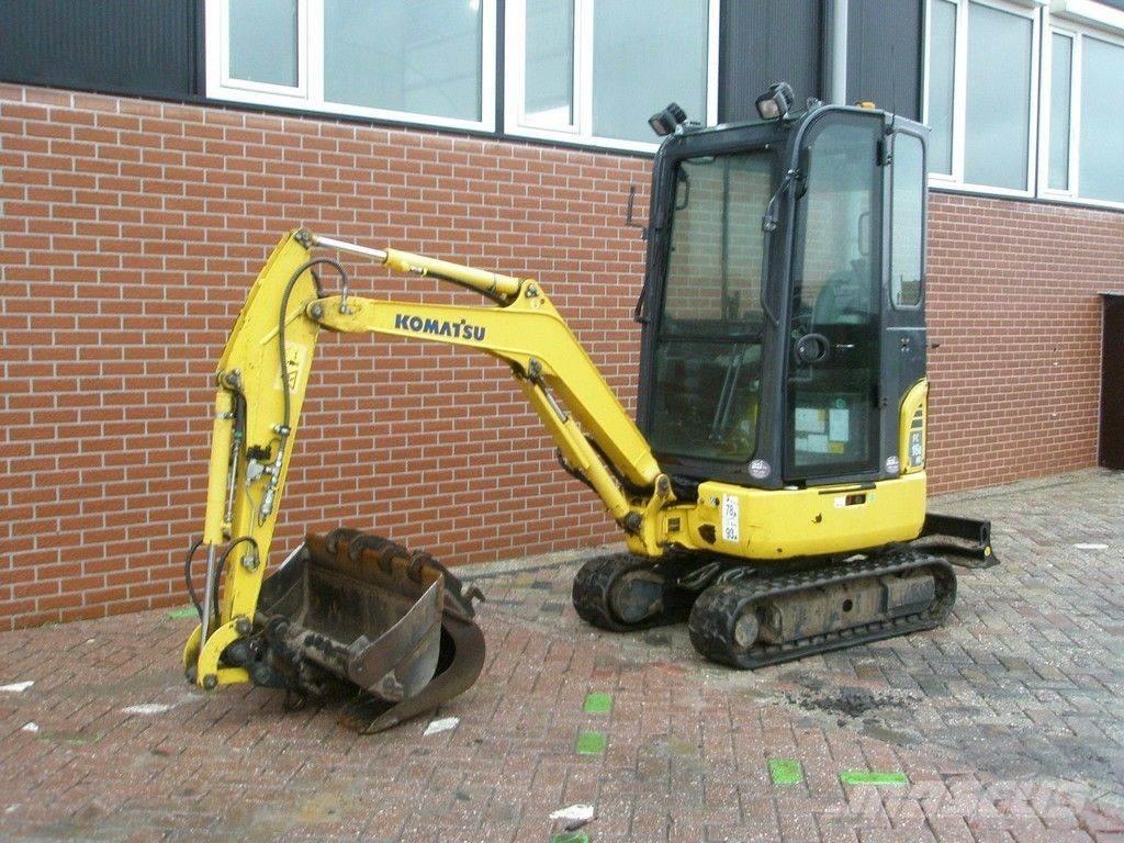 Komatsu PC16R-3HS ミニ油圧ショベル 7t以下（ミニユンボ・ミニディガー）