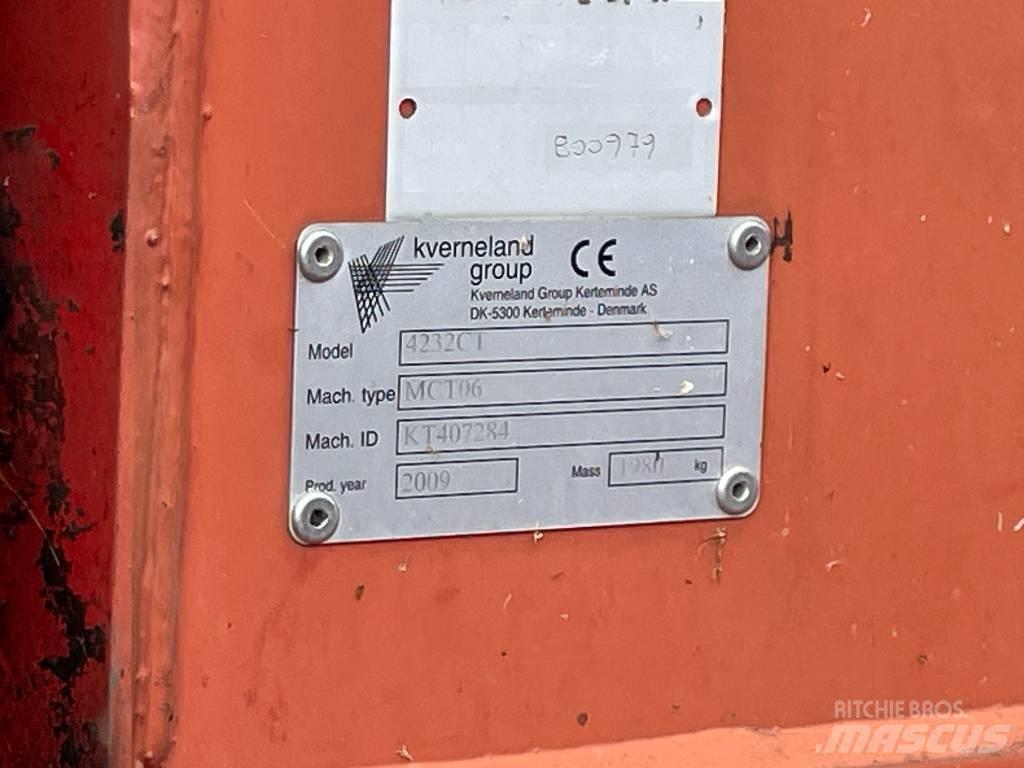 Kverneland 4232 CT 芝刈り機