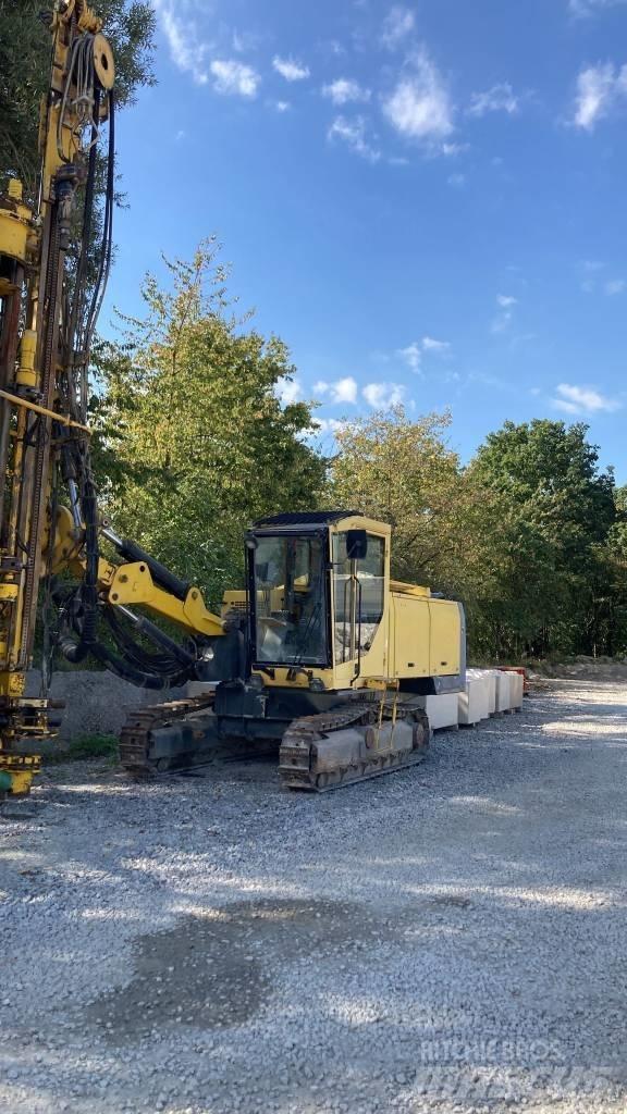 Atlas Copco F6 サーフェイスドリルリグ