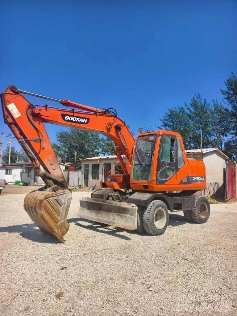 Doosan DH 150 W-7 ホイール式油圧ショベル（パワーショベル・ユンボ・バックホー）