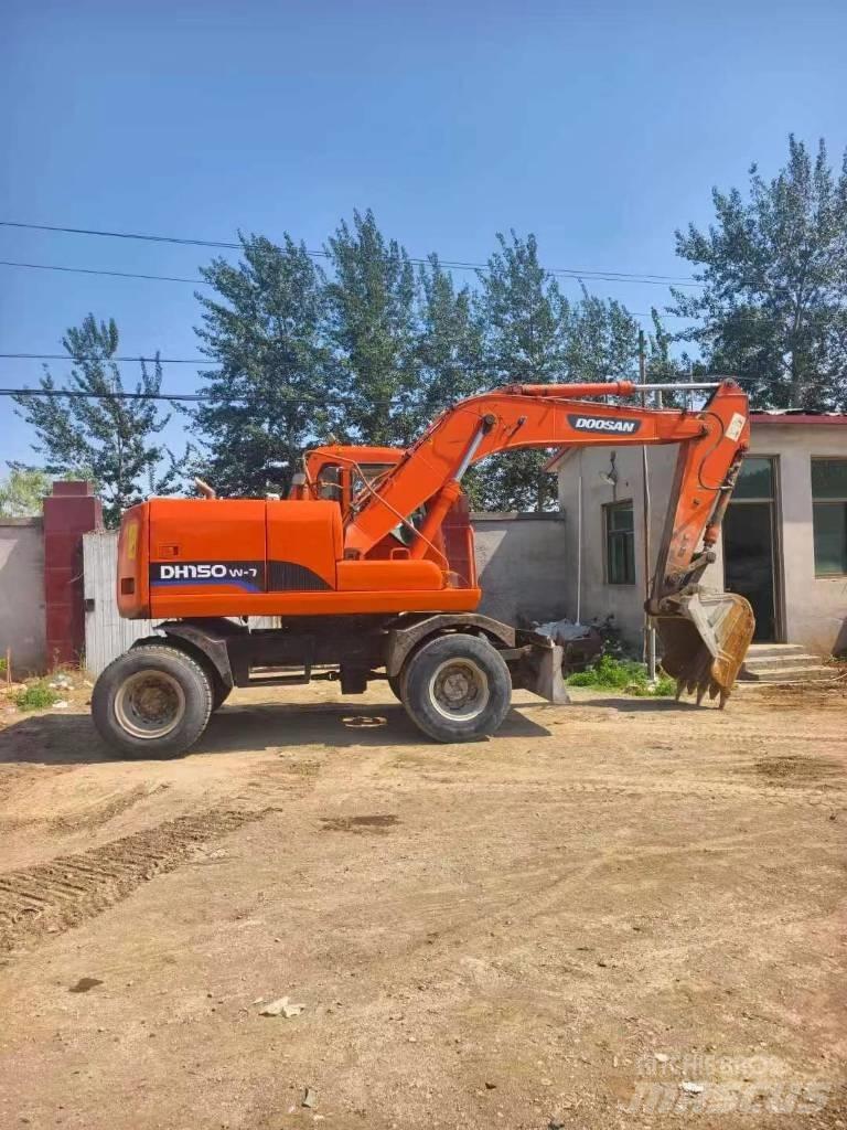 Doosan DH 150 W-7 ホイール式油圧ショベル（パワーショベル・ユンボ・バックホー）