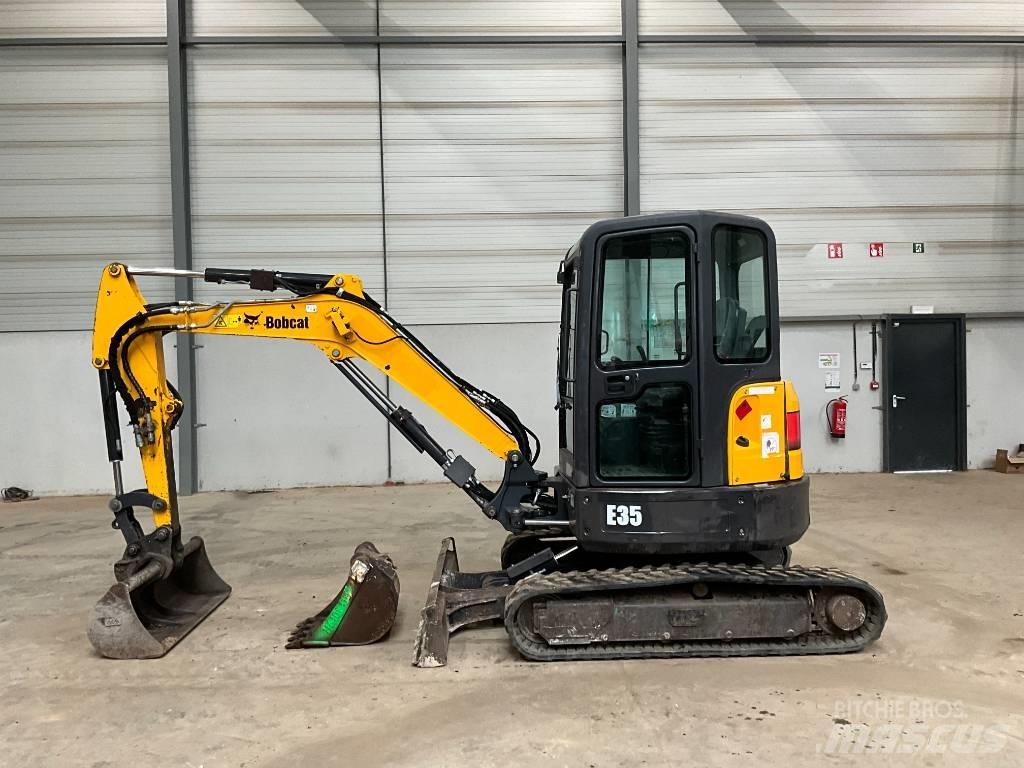 Bobcat E 35 ミニ油圧ショベル 7t以下（ミニユンボ・ミニディガー）