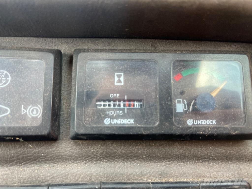 Manitou 1232 S テレスコーピックハンドラー