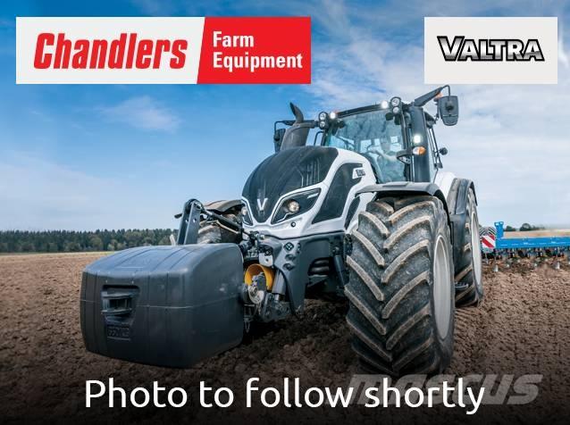 Valtra T 215 トラクター