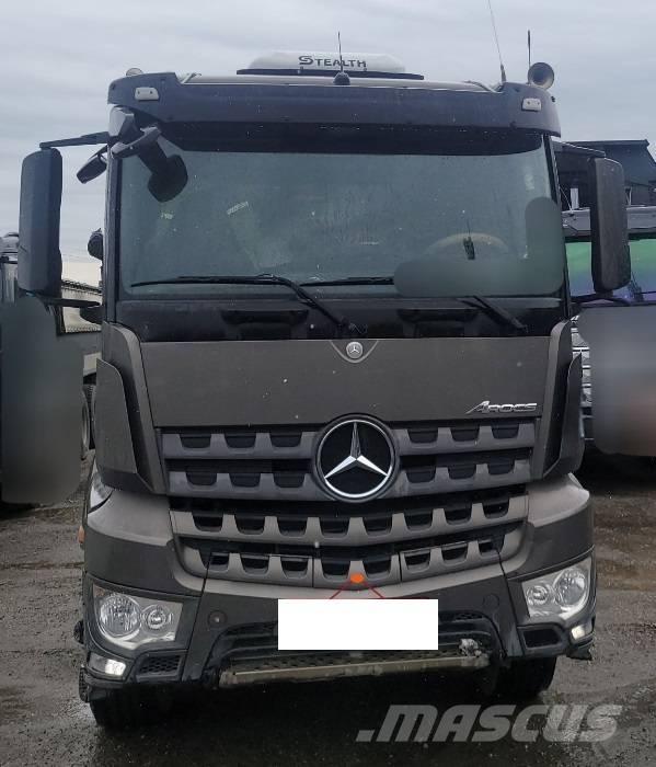 Mercedes-Benz 3951K サイト　ダンプ
