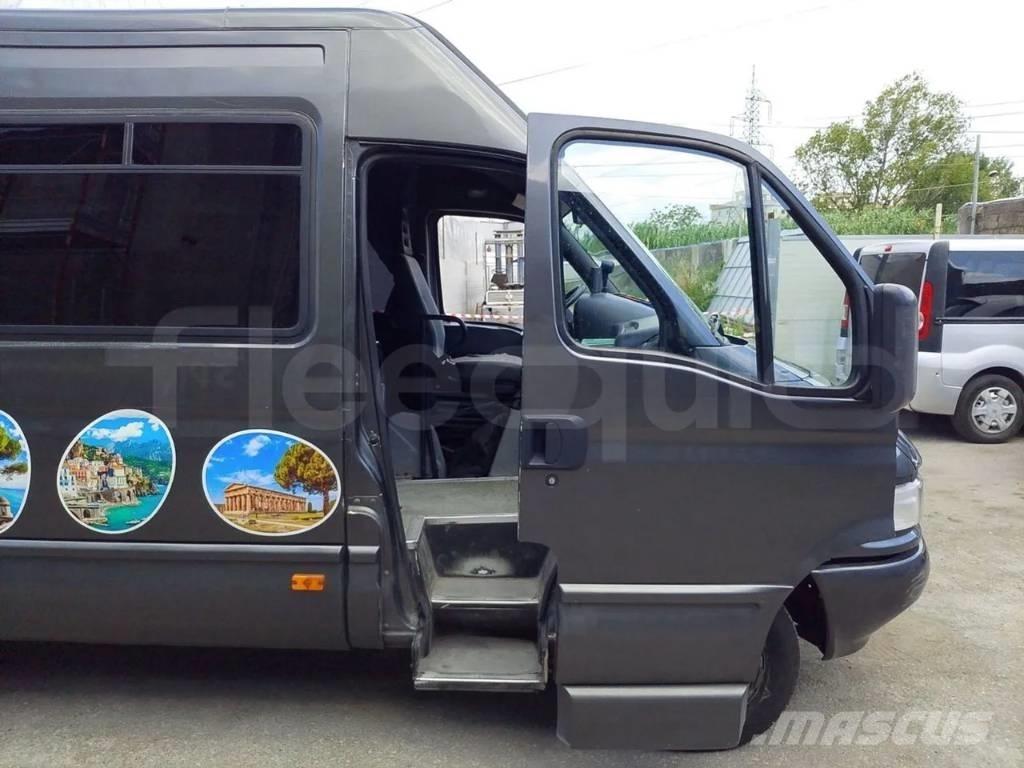 Iveco Daily マイクロバス