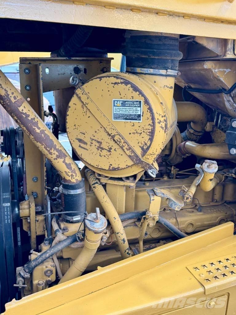 CAT D 6 H ブルドーザー
