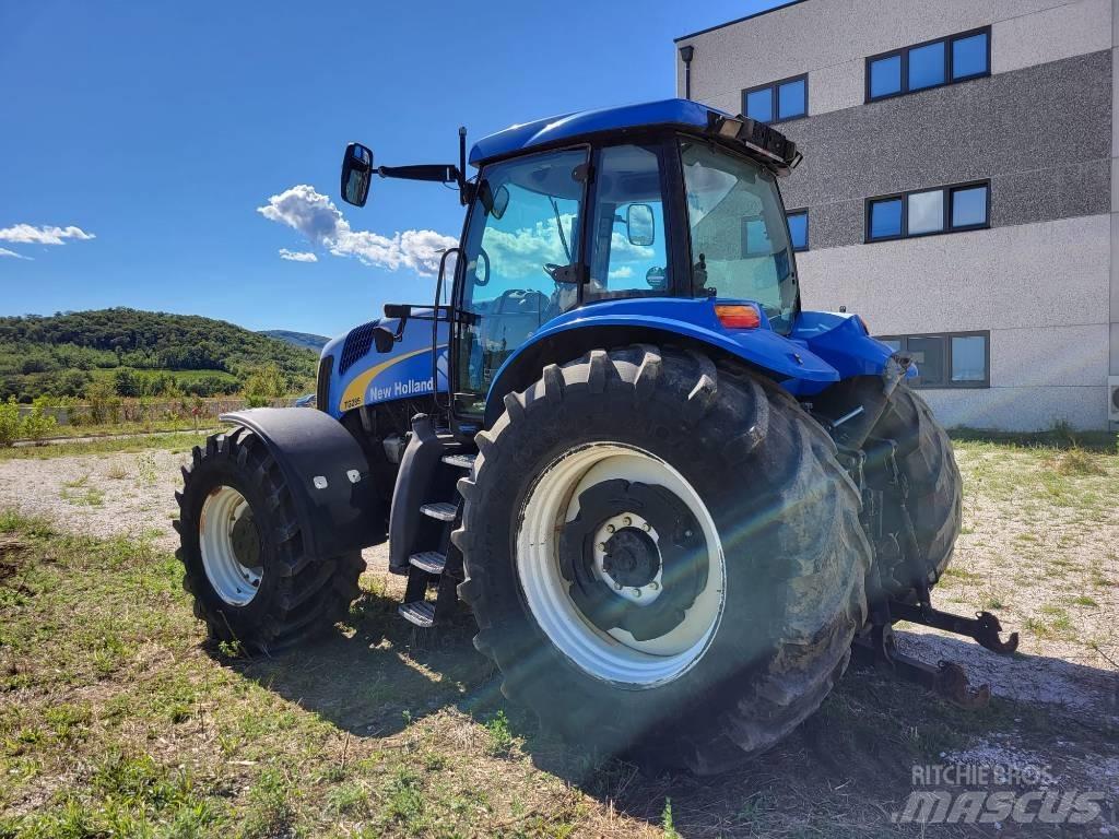 New Holland TG 285 トラクター