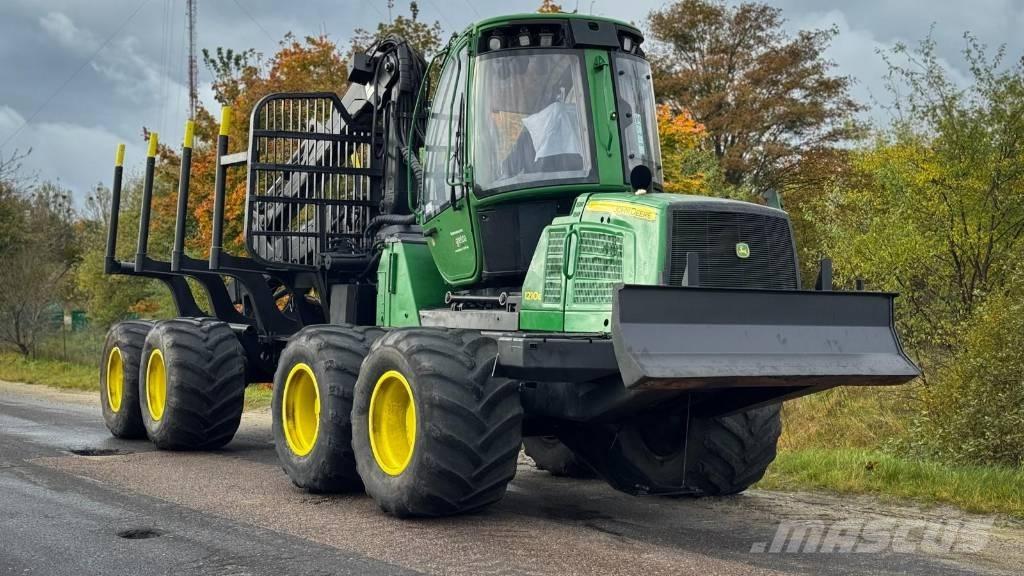 John Deere 1210 E フォワーダー