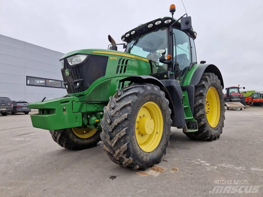 John Deere 6215 R トラクター
