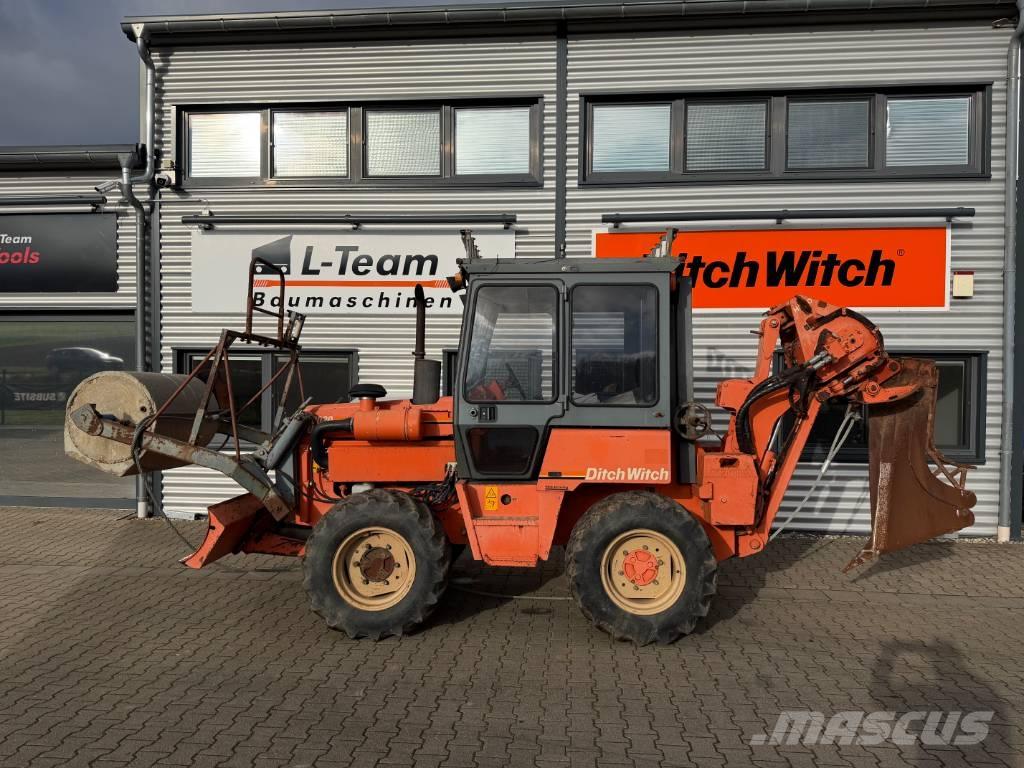 Ditch Witch 8020 T トレンチャー
