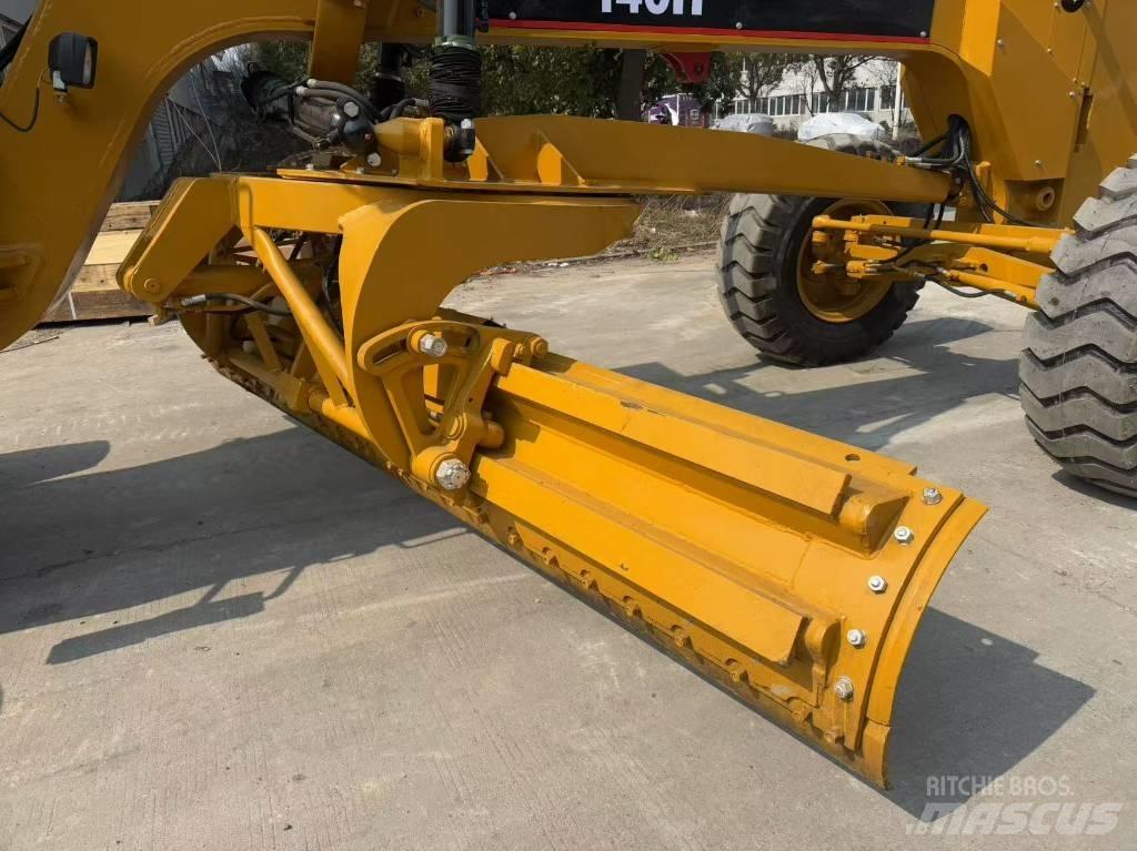CAT 140H モーターグレーダー