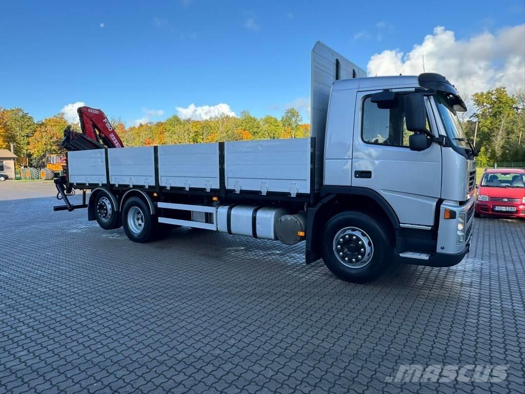 Volvo FM 9 クレーントラック、ユニック車