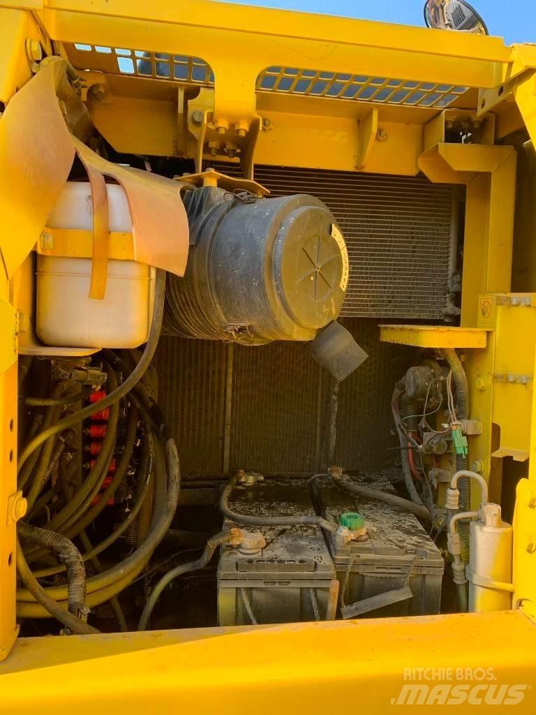 Komatsu PC 130 大型油圧ショベル12t以上（パワーショベル・ユンボ）