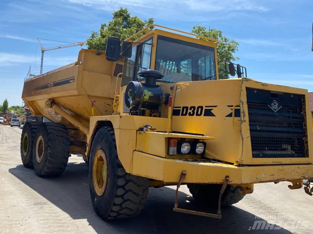 O&K D30 アーティキュレート式ダンプトラック