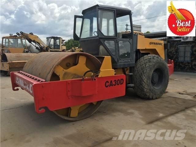 Dynapac CA 30 D 振動ローラ