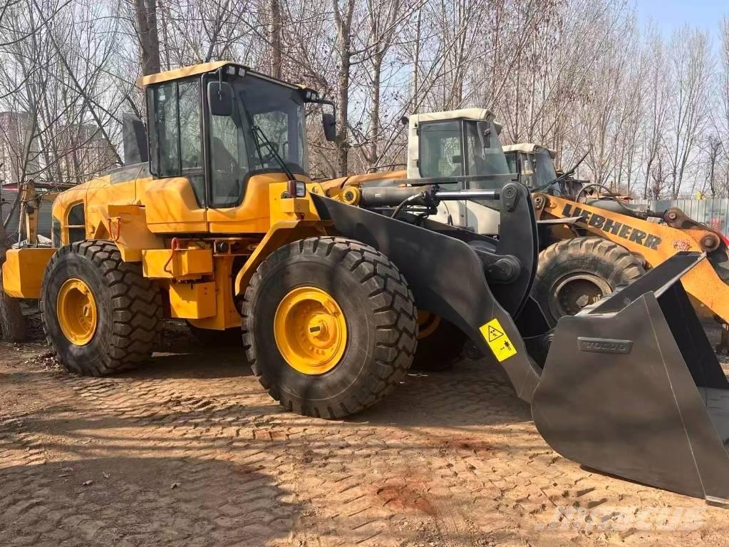 Volvo L 120 ホイールローダー・タイヤショベル