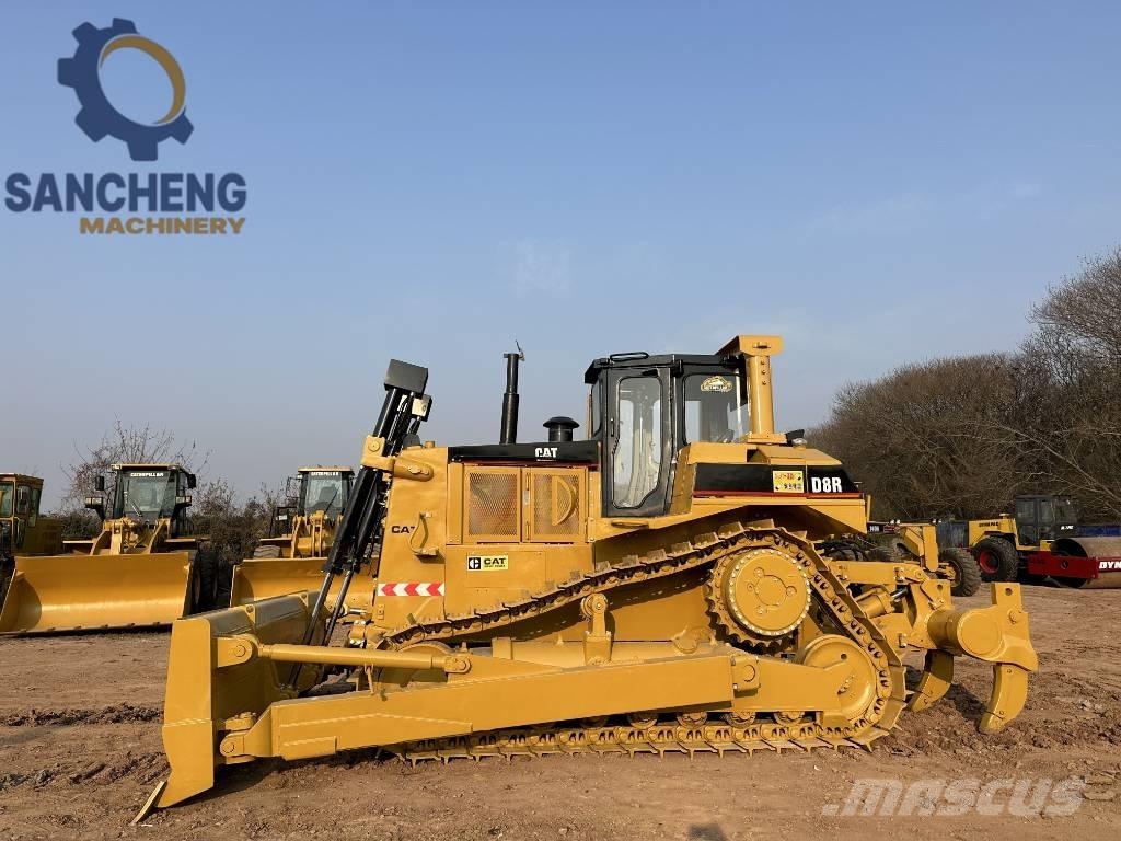 CAT D8R ブルドーザー