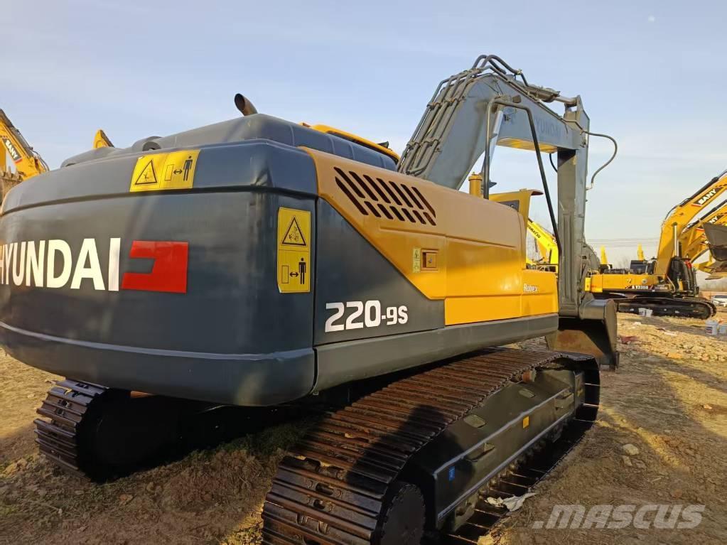 Hyundai 220-9s 大型油圧ショベル12t以上（パワーショベル・ユンボ）