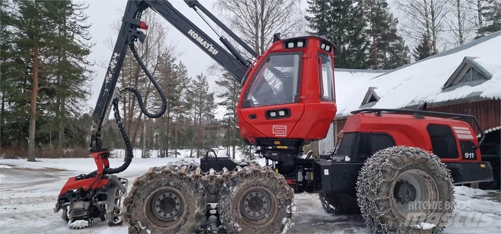 Komatsu XH911-6 ハーベスター