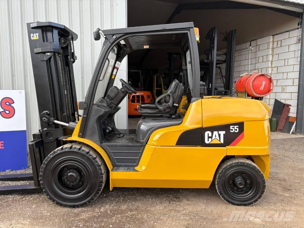 CAT GP55NT LPGフォークリフト