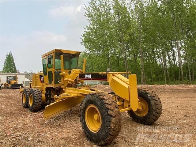 CAT 140 H モーターグレーダー