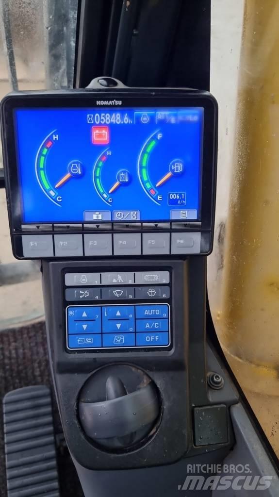 Komatsu PC 210 LC-10 大型油圧ショベル12t以上（パワーショベル・ユンボ）
