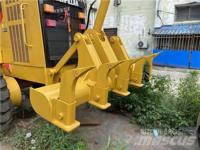 CAT 140 H モーターグレーダー