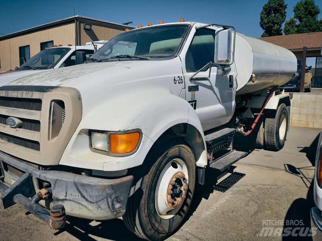 Ford F 750 XL SD 給水車
