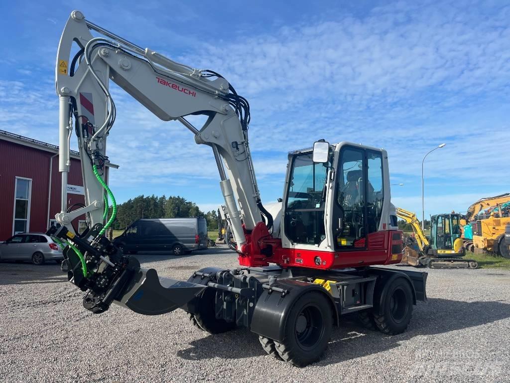 Takeuchi TB 395 W ホイール式油圧ショベル（パワーショベル・ユンボ・バックホー）