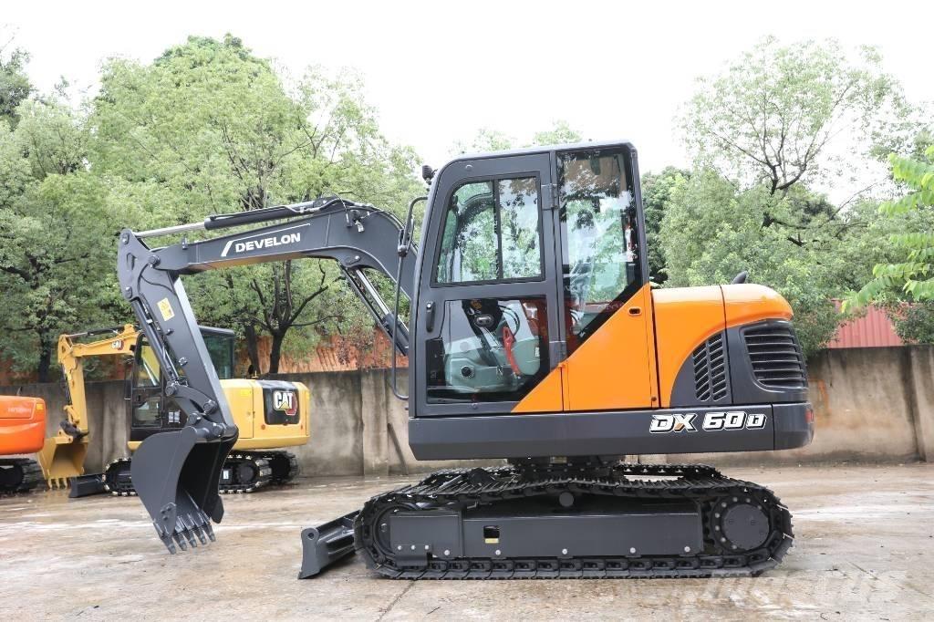 Doosan DX 60D ミニ油圧ショベル 7t以下（ミニユンボ・ミニディガー）