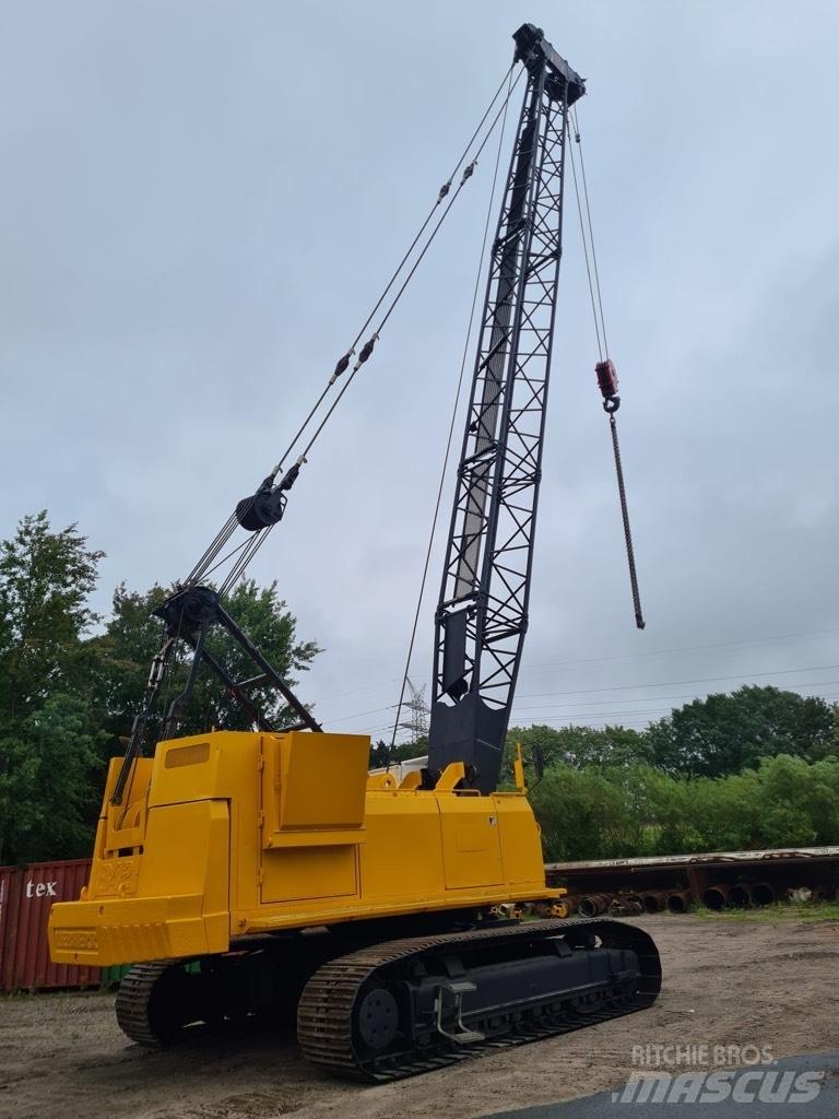 Liebherr HS 842 HD クローラクレーン