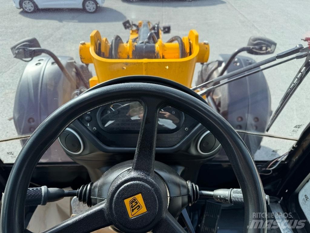 JCB TM 320 S ホイールローダー・タイヤショベル