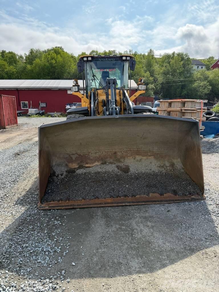 Volvo L 70 H ホイールローダー・タイヤショベル
