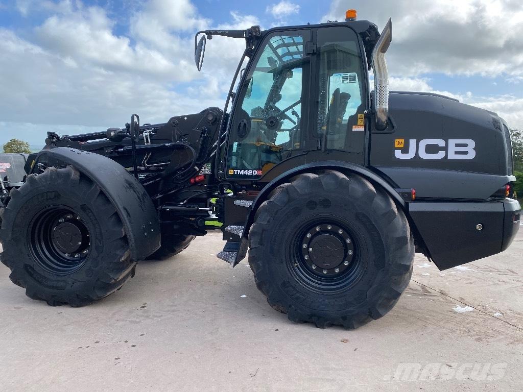 JCB TM420s 農業用テレハンドラー