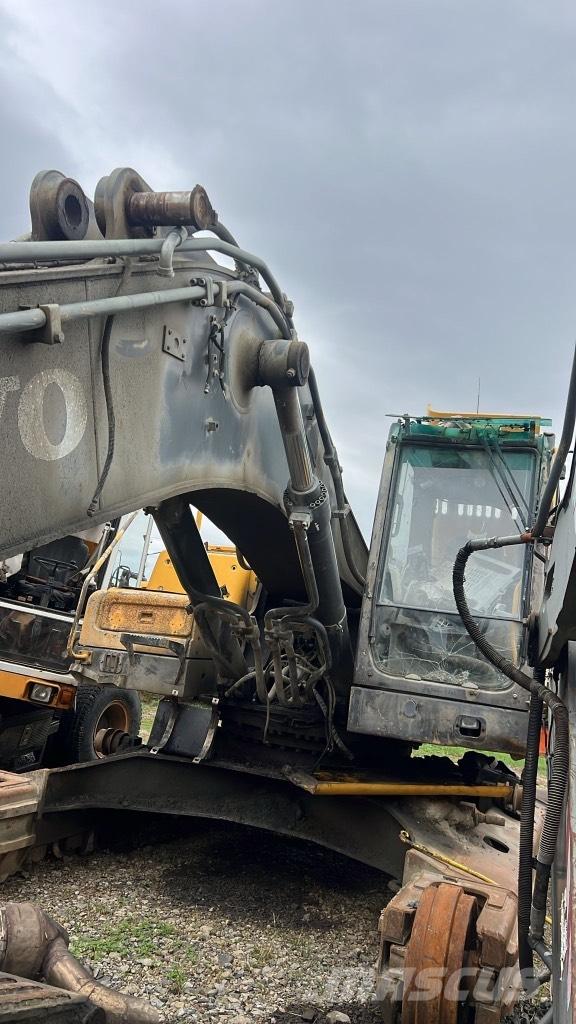 Volvo EC 360 L 電子機器