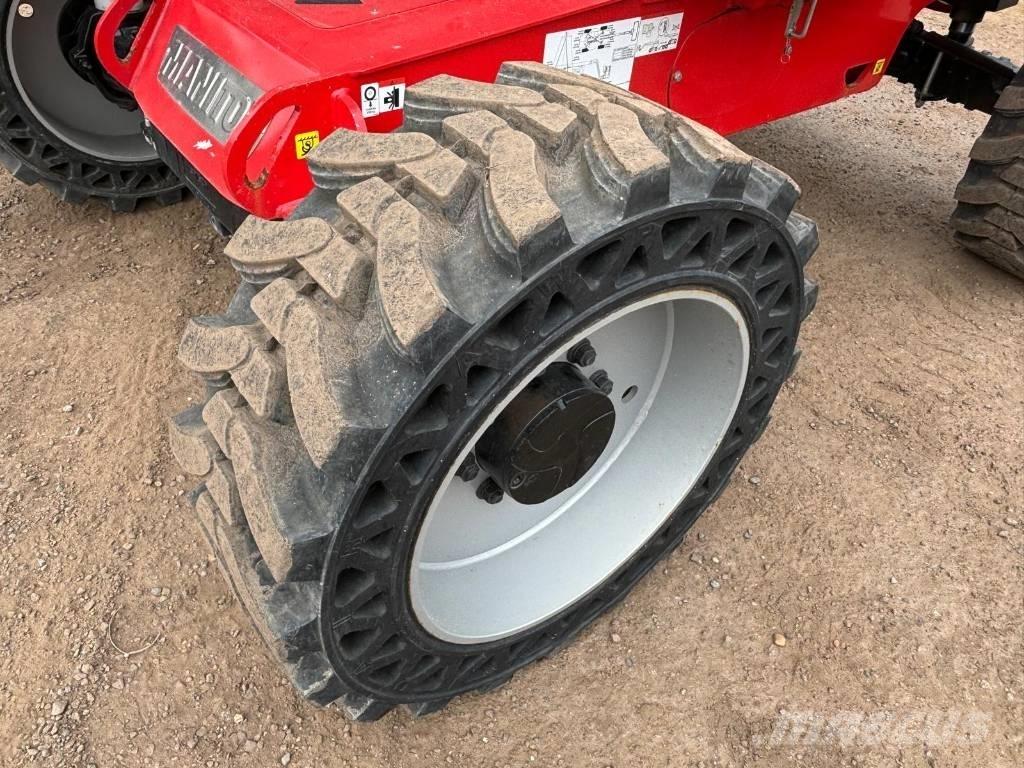 Manitou 200 ATJ ブームリフト　屈伸型