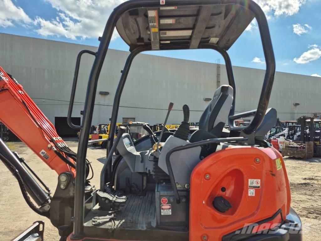 Kubota U 55-4 ミニ油圧ショベル 7t以下（ミニユンボ・ミニディガー）