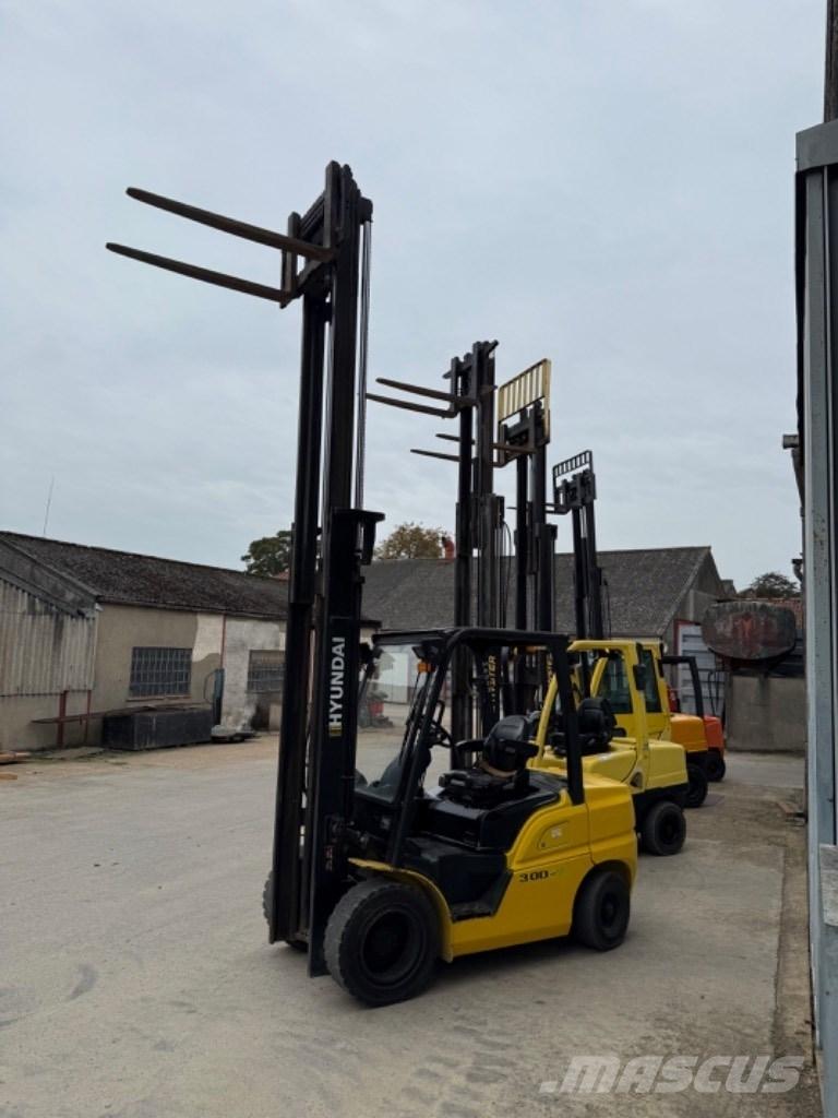 Doosan D 30 ディーゼル・軽油